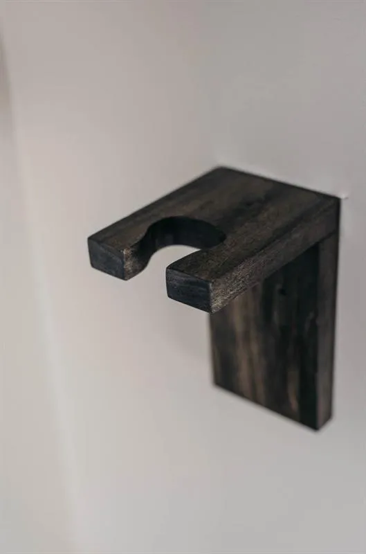 Wall Mount Guitar Holder — step photo 8