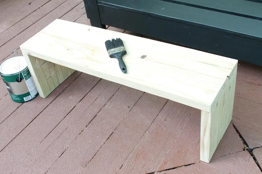 Simple Outdoor Bench/Coffee Table — step photo 9