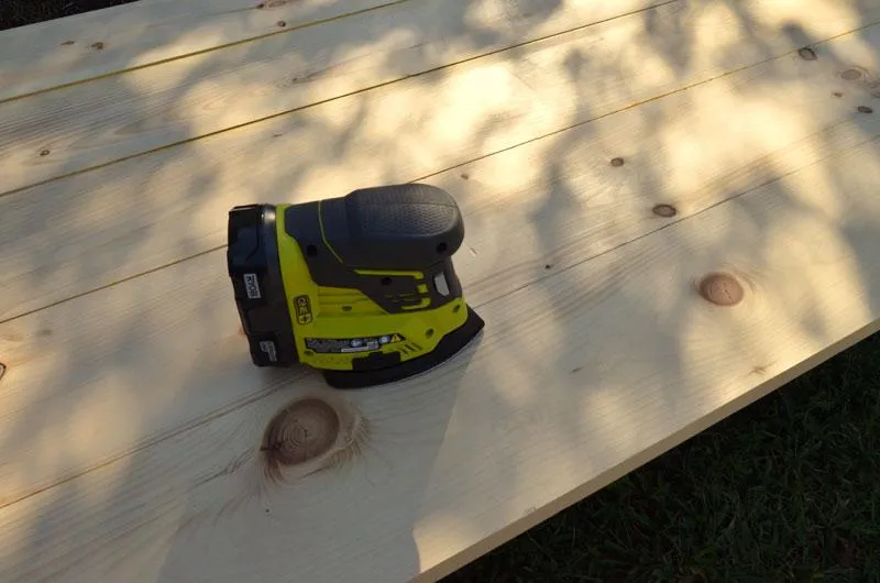 Farmhouse Table Made with 7 boards — step photo 9