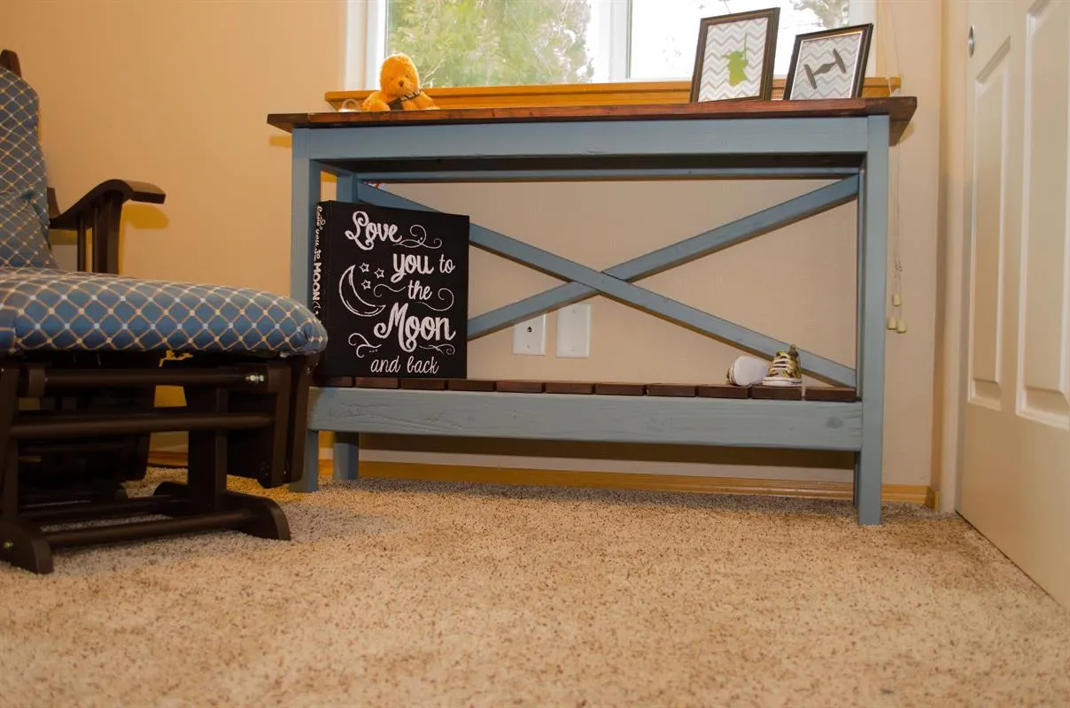 Farmhouse Top X-Accent Console Table