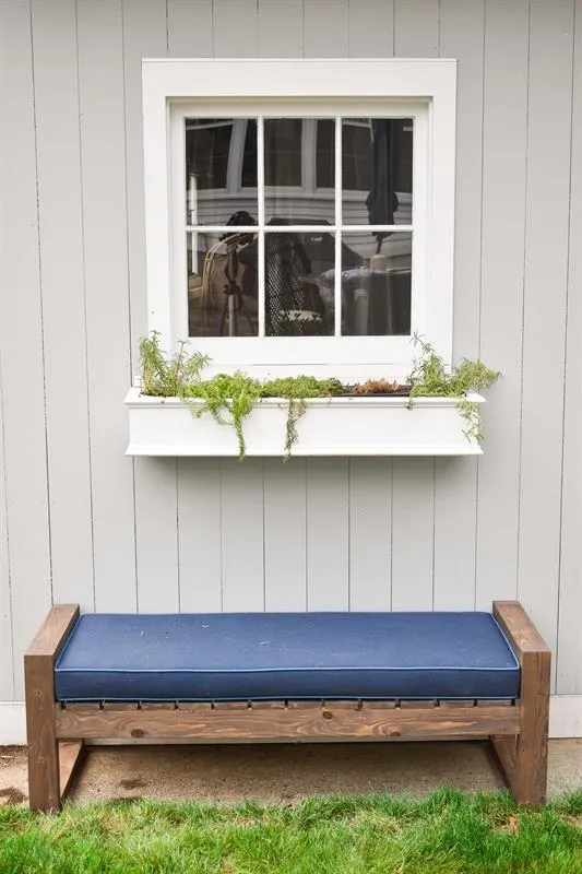 Modern Backyard Garden Bench — step photo 11