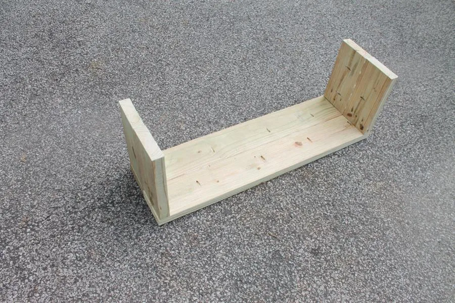 Simple Outdoor Bench/Coffee Table — step photo 8