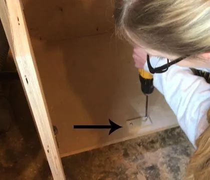 Simple Mobile Tool Stand — step photo 14
