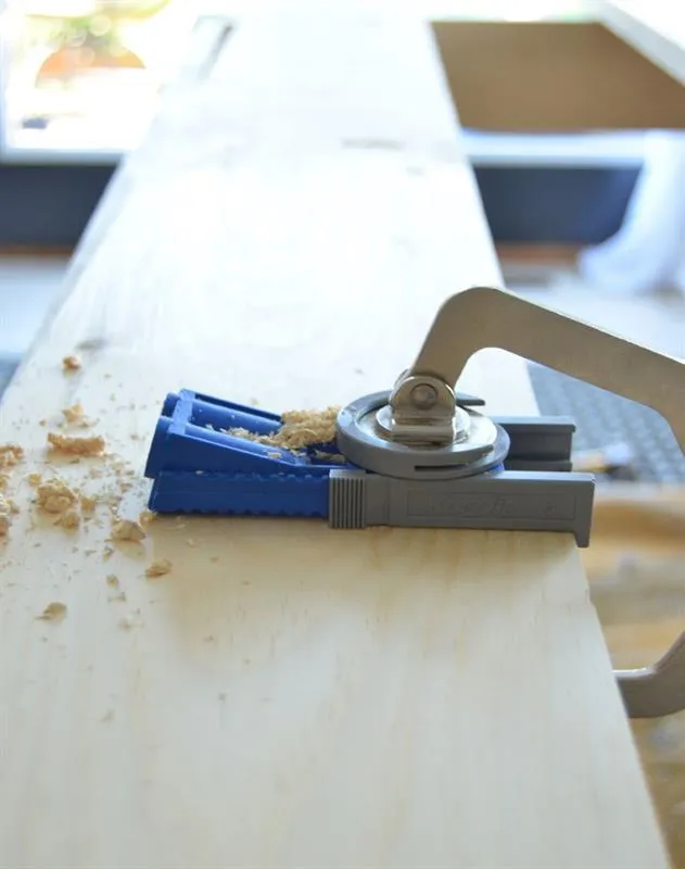 Farmhouse Table Made with 7 boards — step photo 6